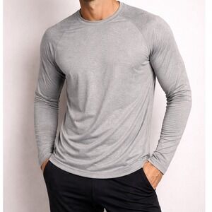 AKAWOOKO Gray Long Sleeve Athletic T Shirt Size Small